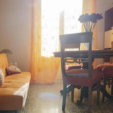 公寓 Casa Vacanze Picetti *